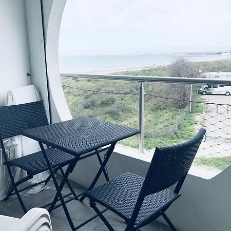 As18656 - Grand Studio Vue Mer, Direct Sur Plage Avec Parking Prive Ле-Гро-дю-Руа Экстерьер фото